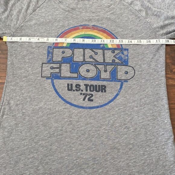 Lucky Brand Pink Floyd Band Gray Rainbow Distressed Graphic Shirt - Picture 5 of 10